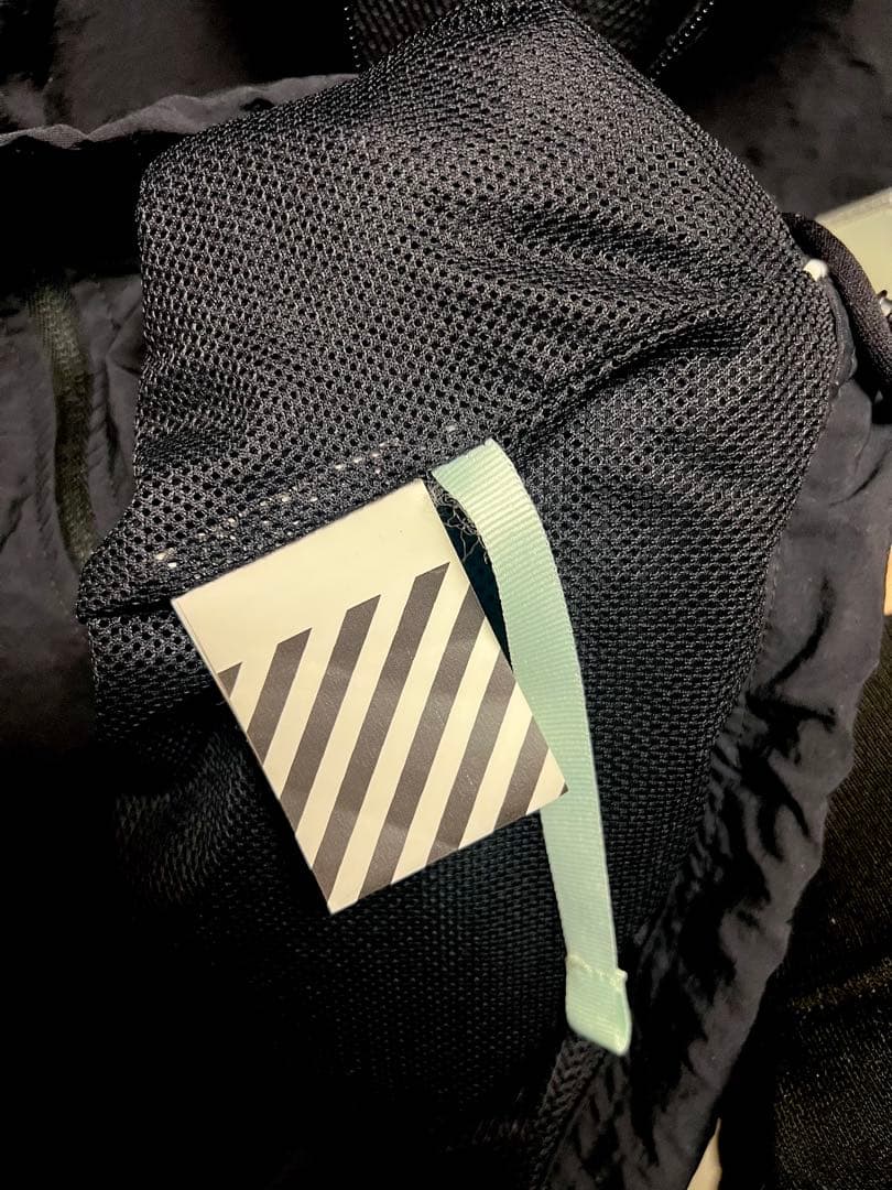 Off-White 黒 トラックジャケット