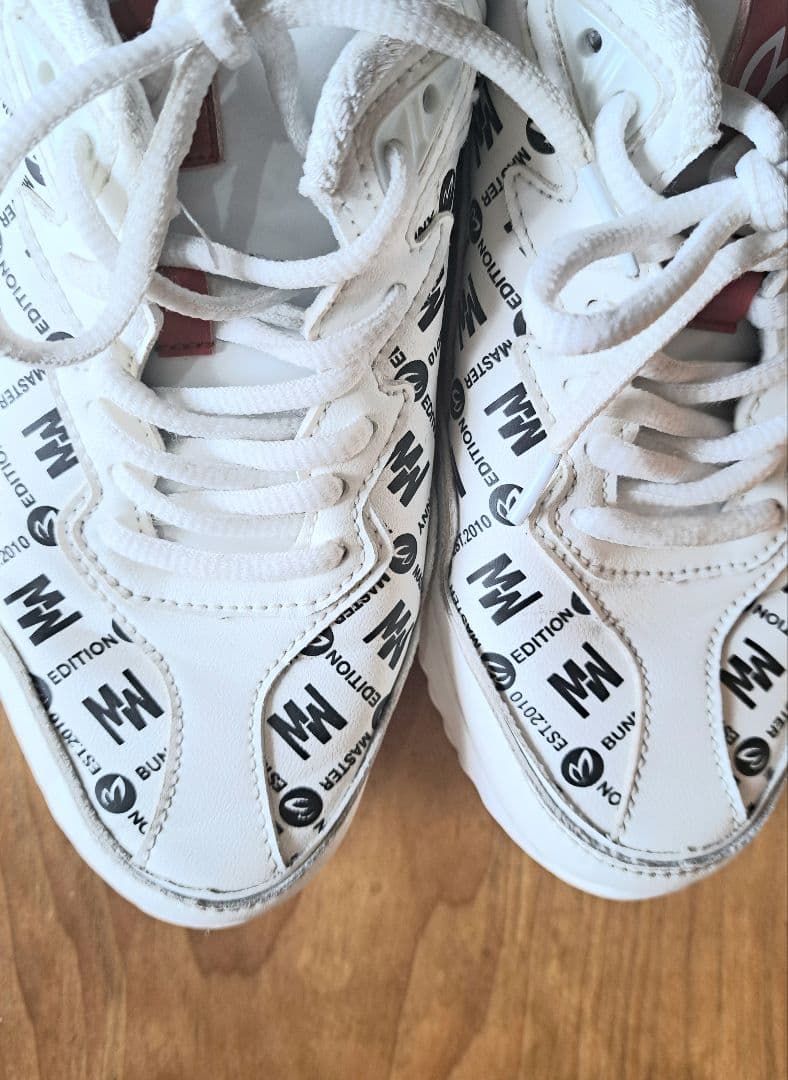 まな　他の方は購入お控え下さい　マスターバニーゴルフシューズ24.5センチ