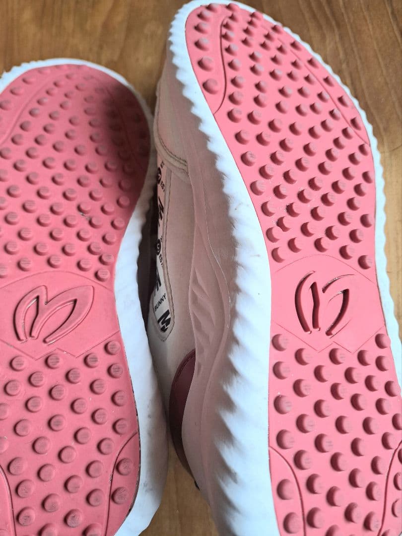 まな　他の方は購入お控え下さい　マスターバニーゴルフシューズ24.5センチ