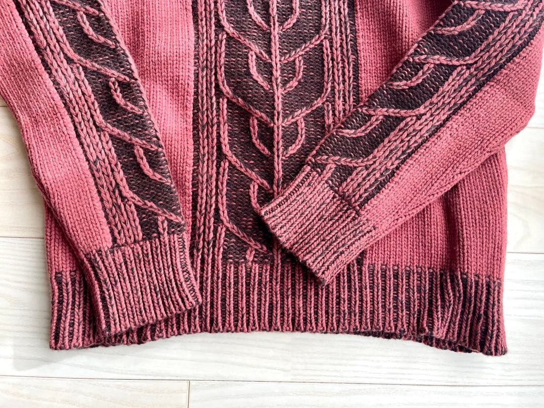 美品　Stone  ケーブル ニットセーター　L