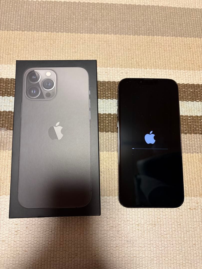 Apple iPhone １３ Pro Maxグラファイト 本体
