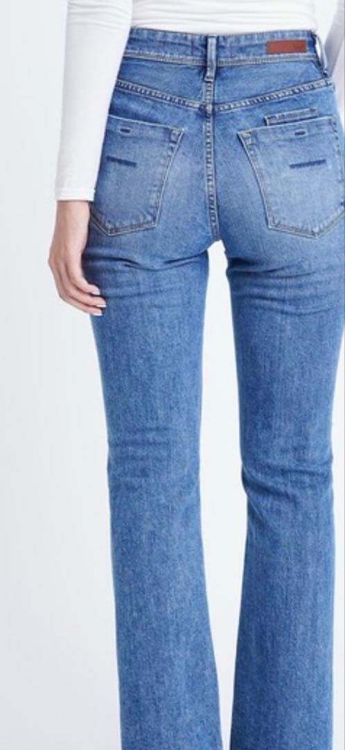 ヤヌーク　セミフレア　22インチ