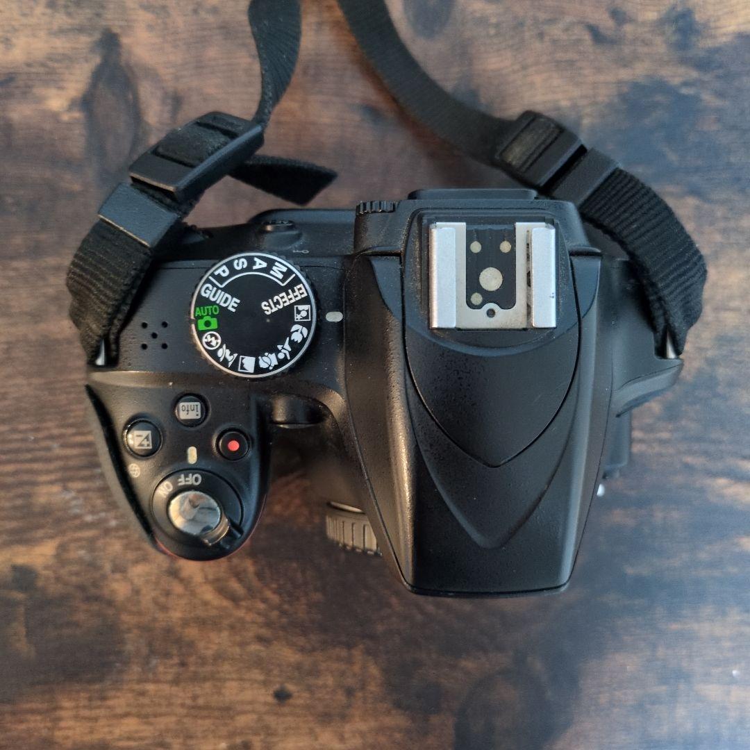 Nikon D3300 デジタル一眼レフカメラ レンズ付き