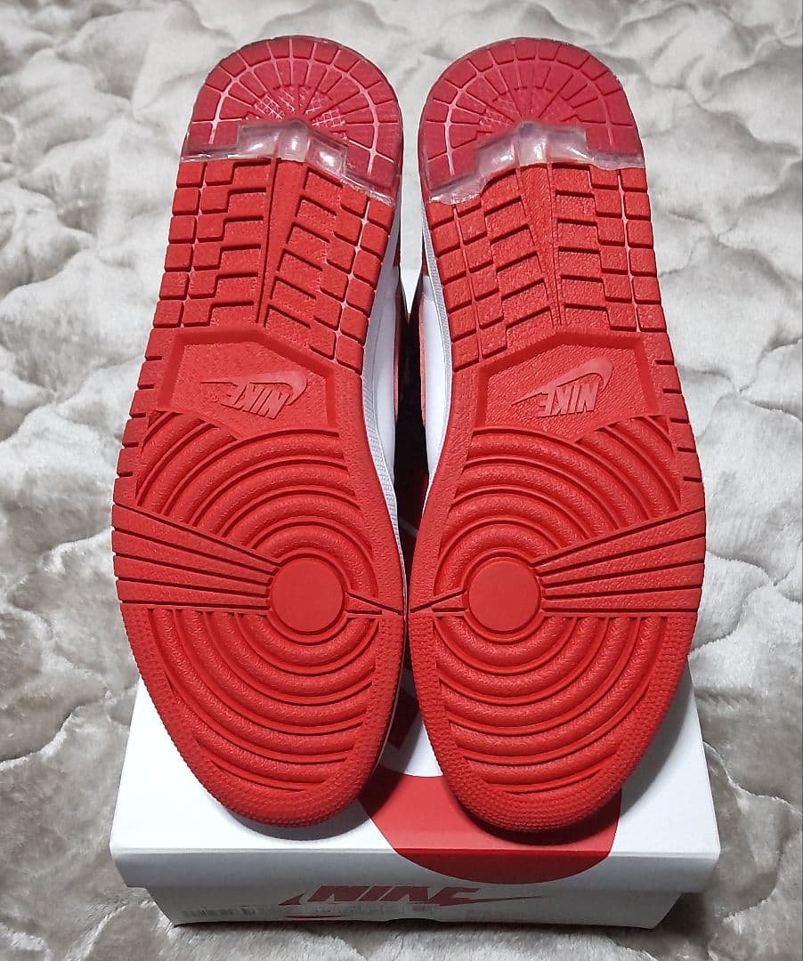 【美品】 NIKE エアジョーダン1 ハイ OG ヘリテージ