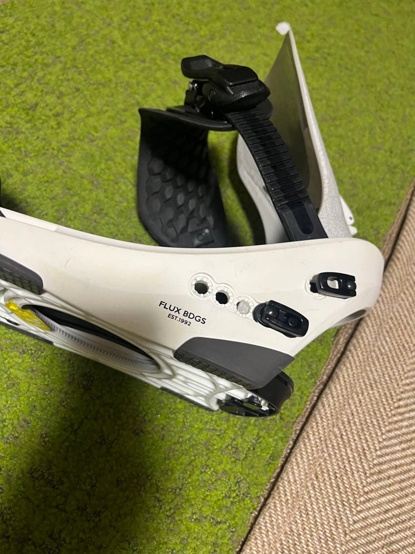 FLUX CV 22-23Mサイズ ホワイト