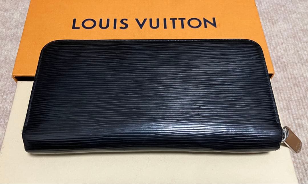 LOUIS VUITTON エピ長財布