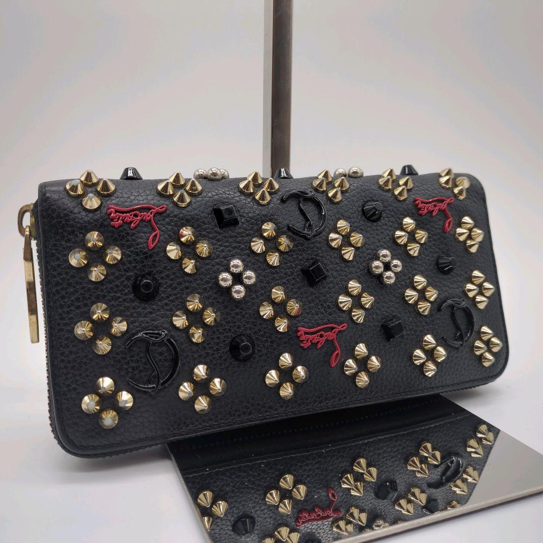【良品】クリスチャンルブタン☆長財布 ラウンドファスナー パネトーネ スタッズ