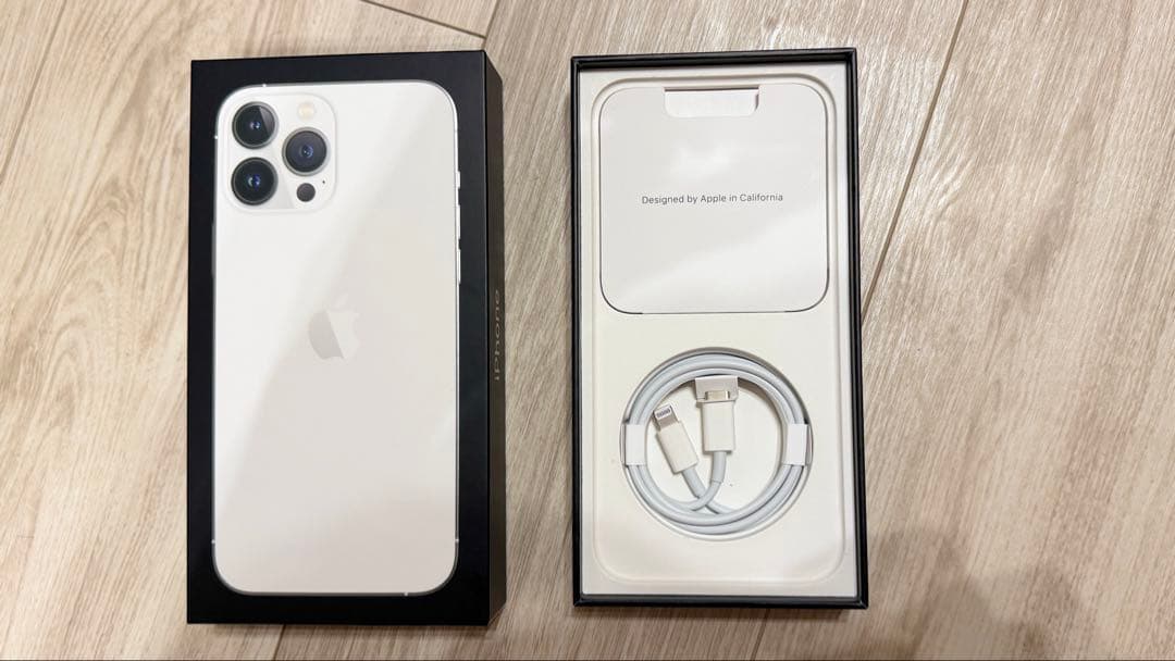 美品 Apple iPhone13 Pro Max シルバー 本体 SIMフリー