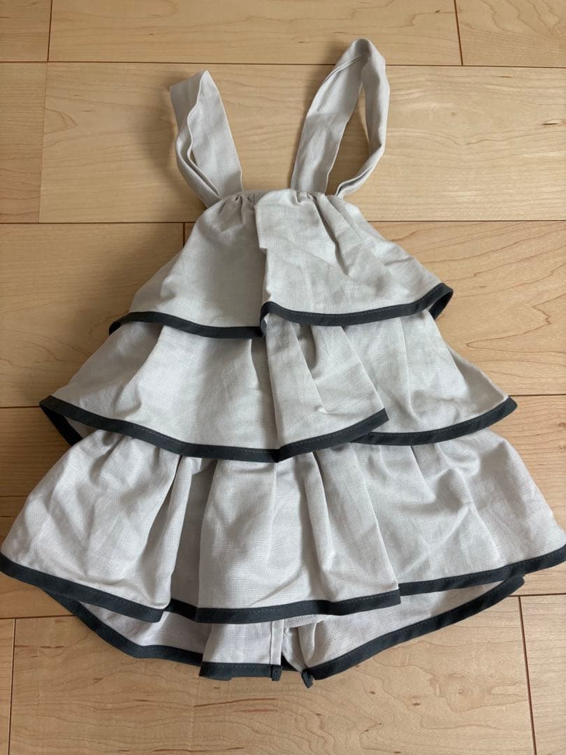 フリルワンピース