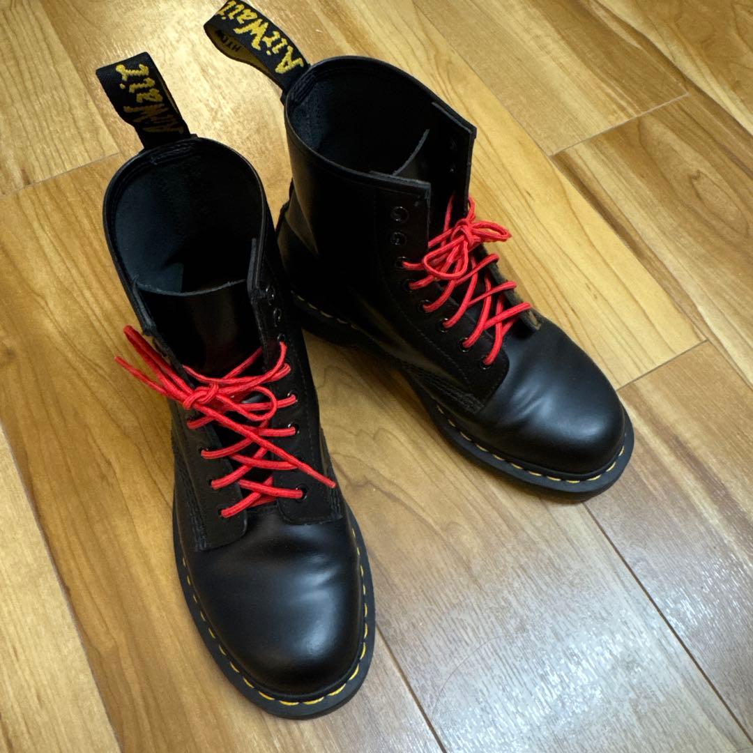 Dr. Martens ドクターマーチン 8ホール US8(EU39)