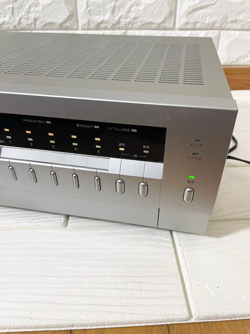 【未使用に近い。】TOA 〔TA-2060〕 卓上型アンプ ６０Ｗ ５局