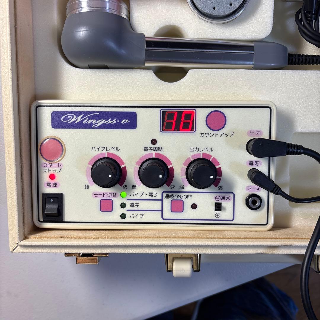 ヴェーネレ ウィングスV 吉丸美枝子 美顔器　中古品