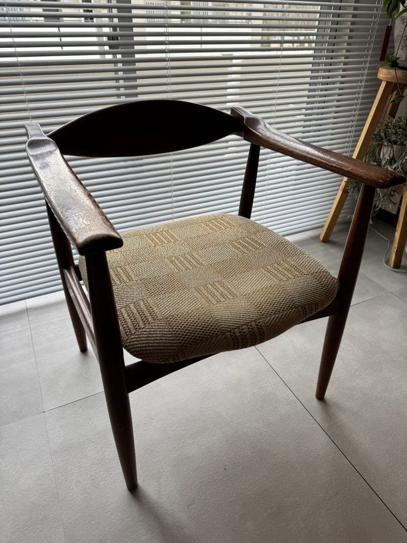 ミッドセンチュリー 木製 椅子 チェック柄