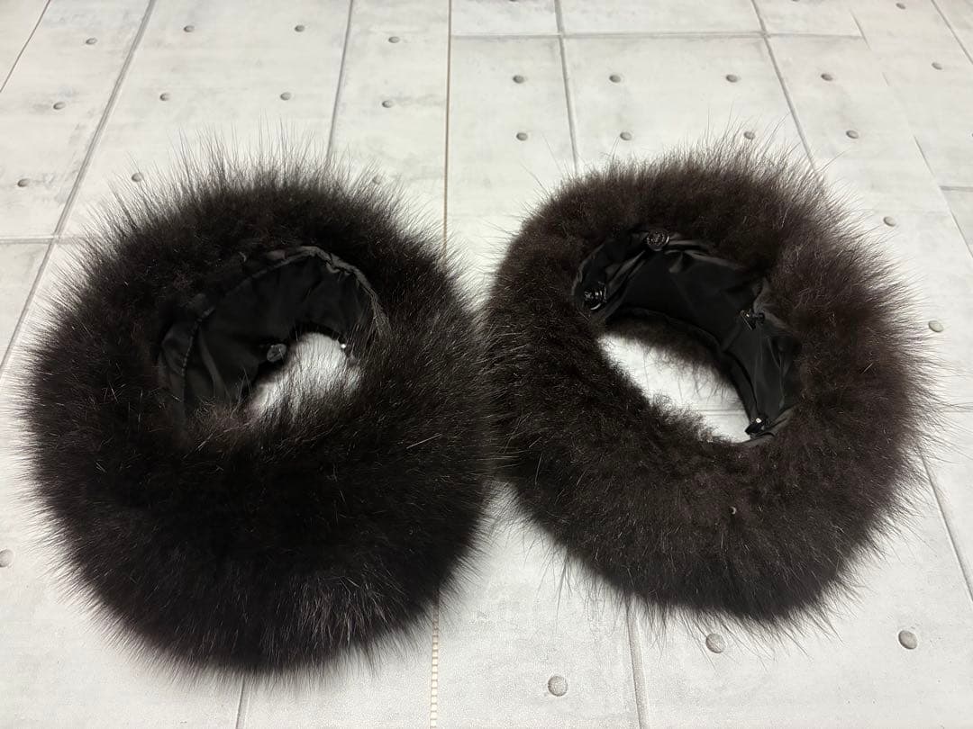 モンクレール EFFRAIE エフレ ファー付ダウン 黒 正規品