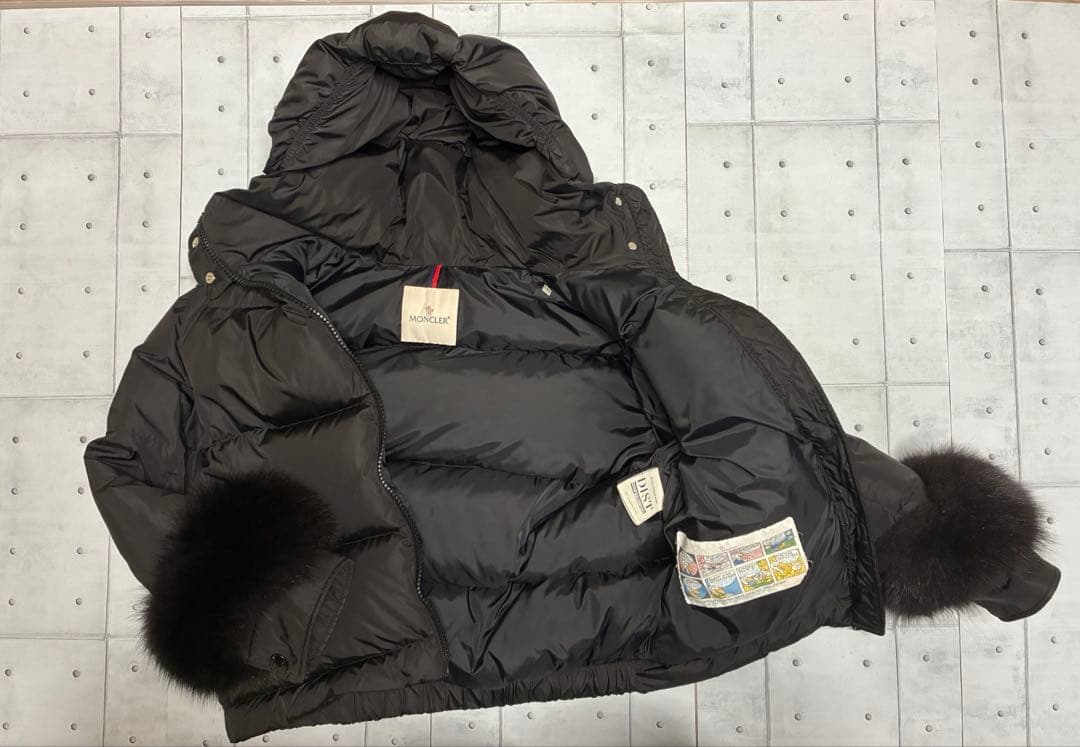モンクレール EFFRAIE エフレ ファー付ダウン 黒 正規品