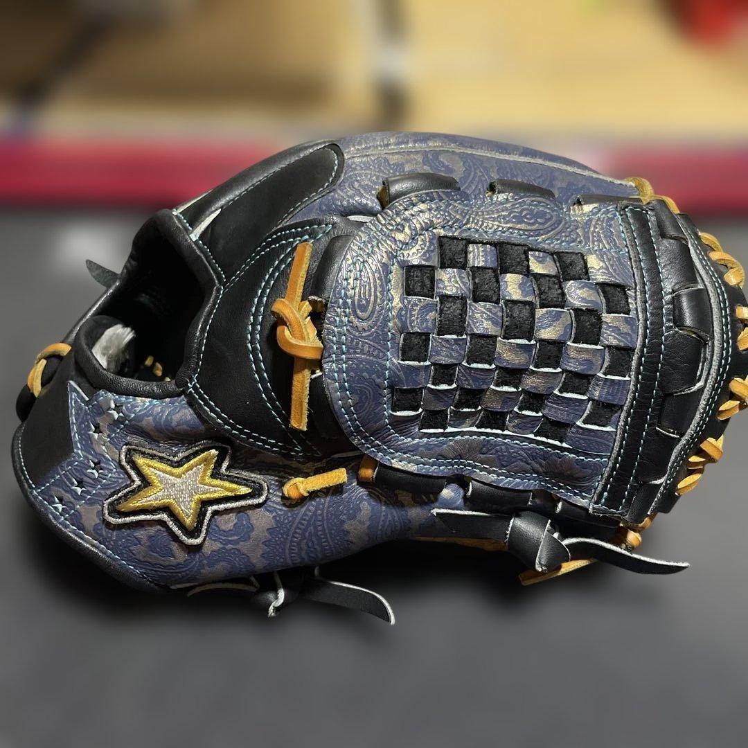 硬式野球グローブ ローンスター硬式グローブ黒と青のデザイン