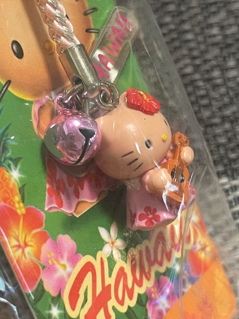 【激レア】ハワイ限定 ウクレレ 日焼けキティ ストラップ