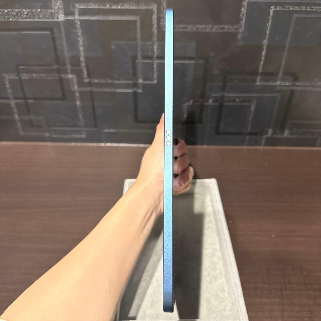 iPad(第10世代) Wi-Fiモデル　64GB ブルー