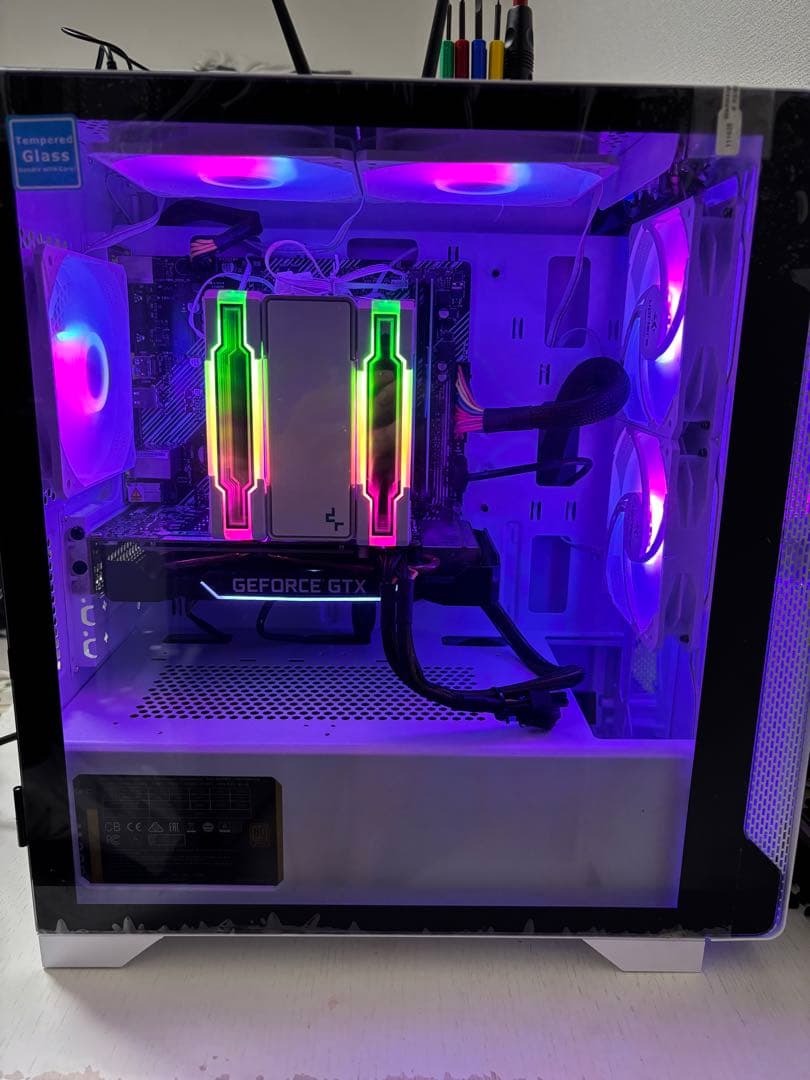 【動作保証付】Windows11正式対応　白ゲーミングPC