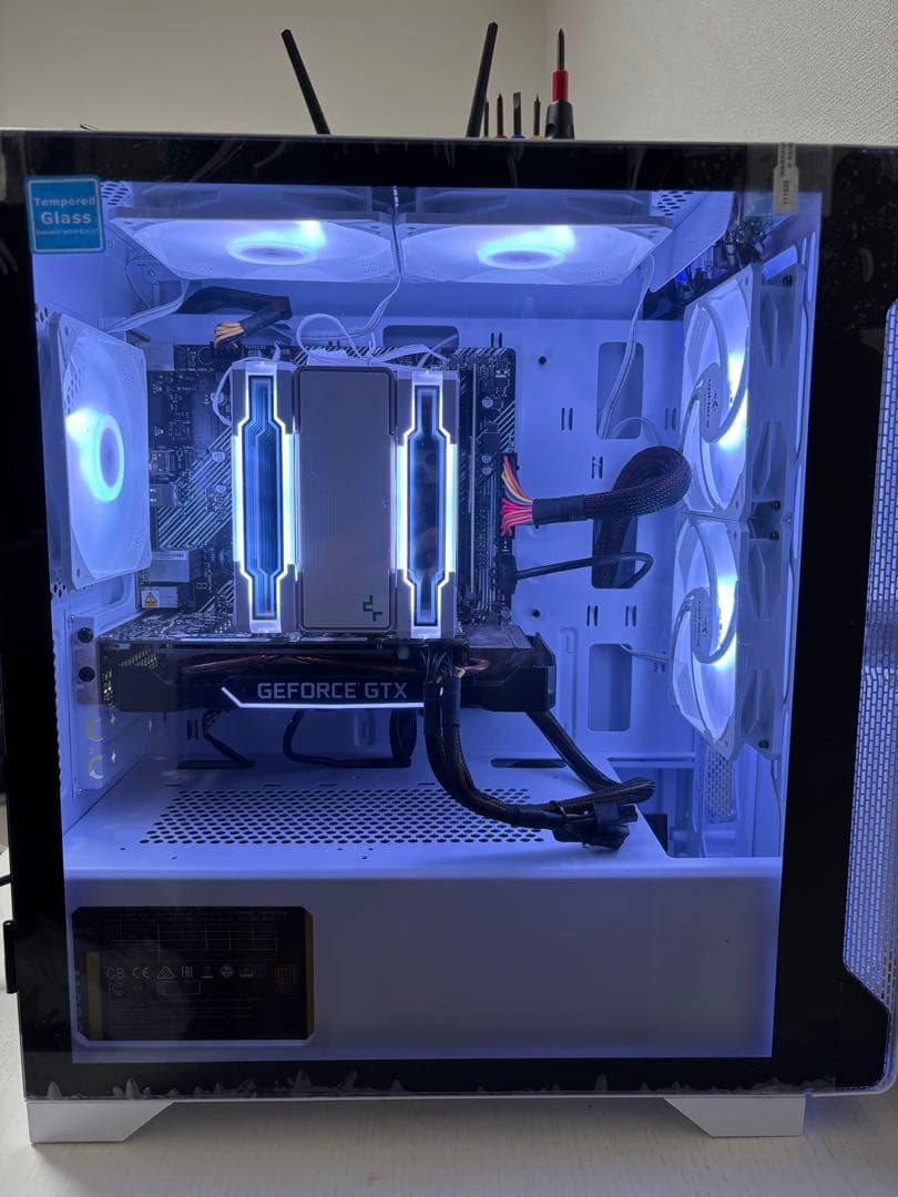 【動作保証付】Windows11正式対応　白ゲーミングPC