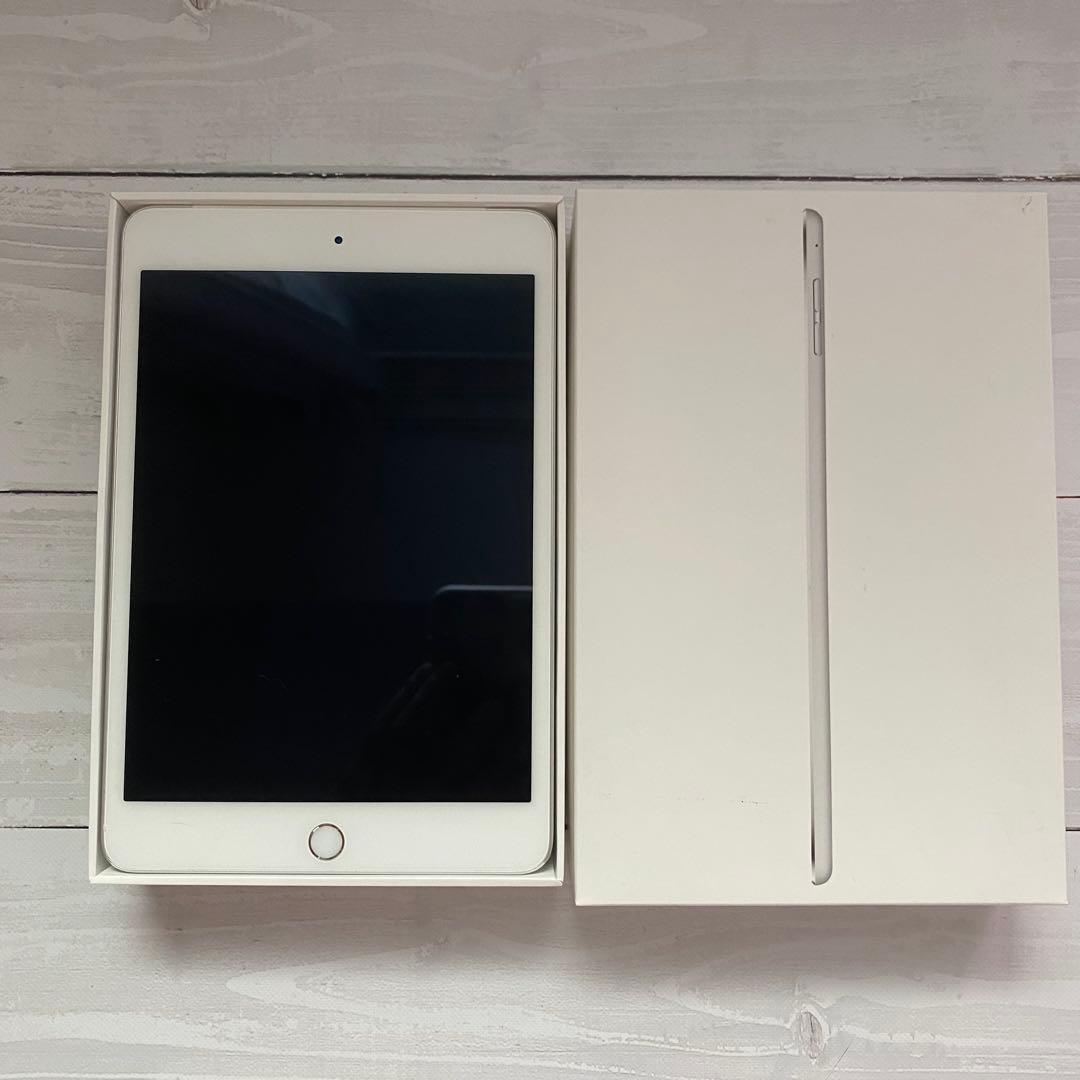 Apple iPad mini 4シルバー 128GB