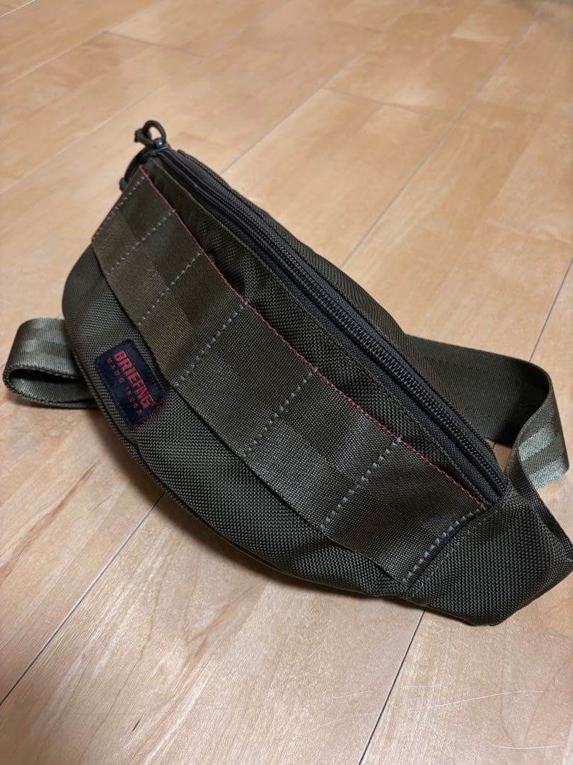 美品⭐︎BRIEFING/TRIPOD トライポット/オリーブ/廃盤カラー