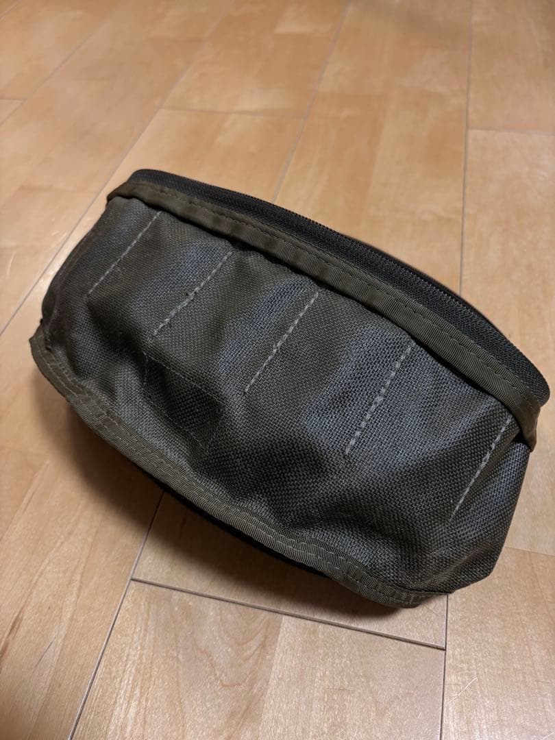 美品⭐︎BRIEFING/TRIPOD トライポット/オリーブ/廃盤カラー