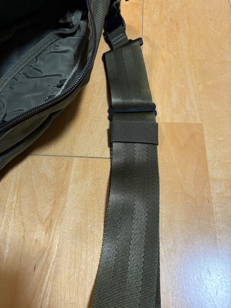 美品⭐︎BRIEFING/TRIPOD トライポット/オリーブ/廃盤カラー