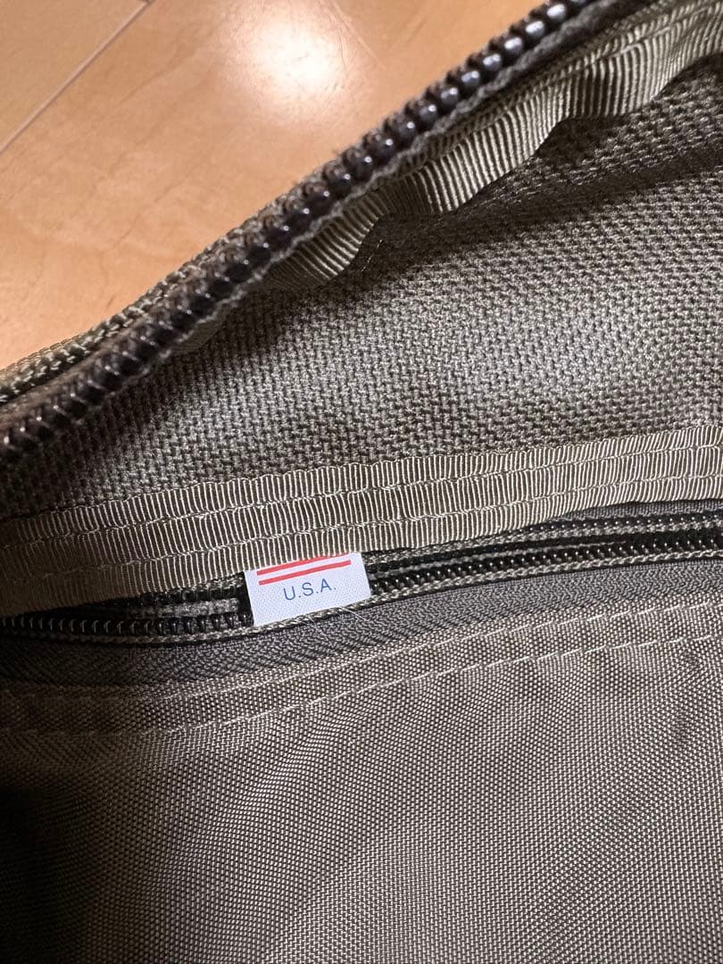 美品⭐︎BRIEFING/TRIPOD トライポット/オリーブ/廃盤カラー