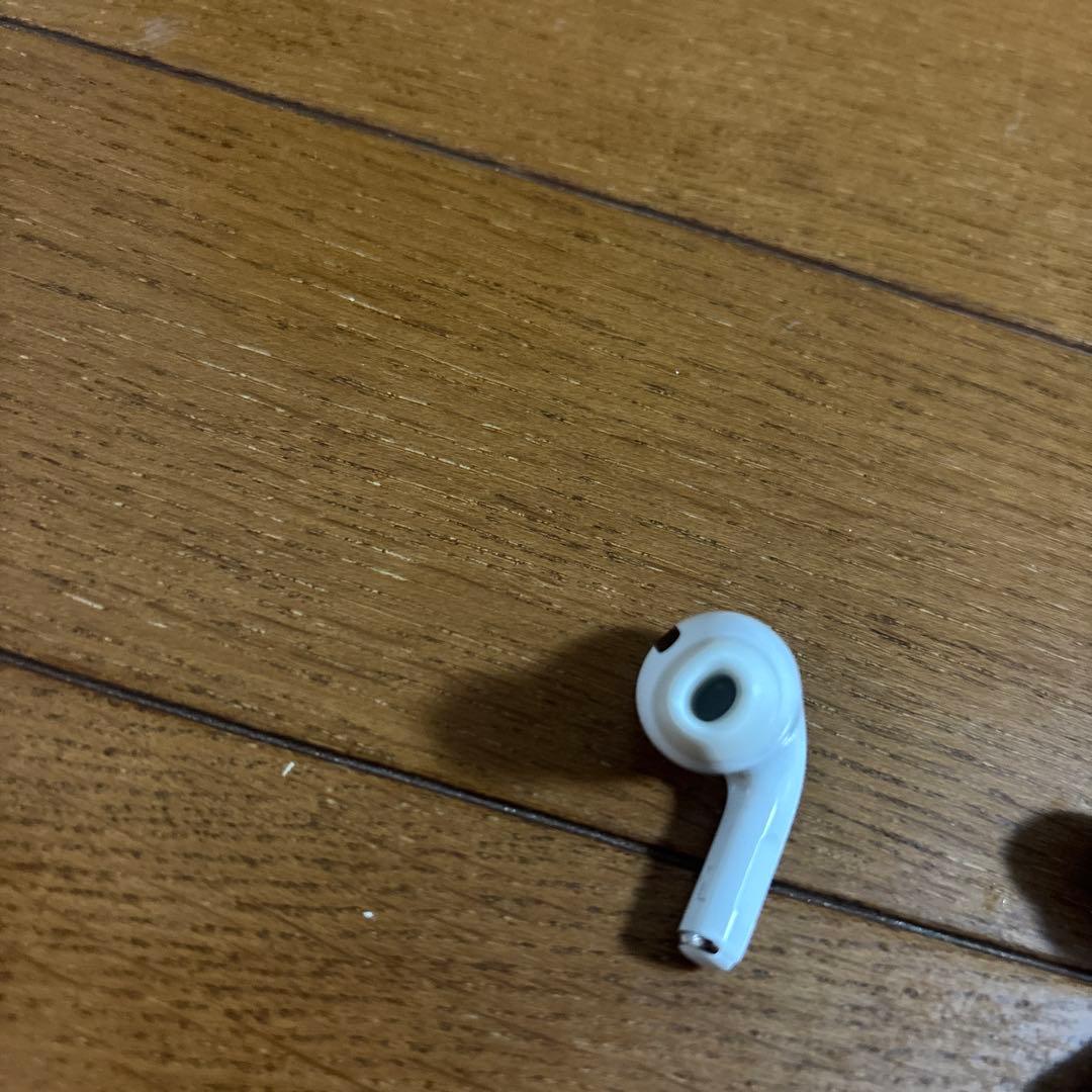 AirPods Pro ホワイト 本体と充電ケース