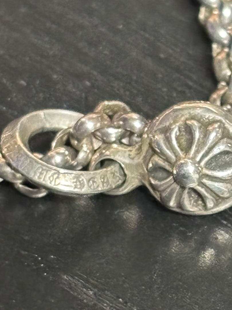 クロムハーツワンボールタイニーＣＨクロスチャーム