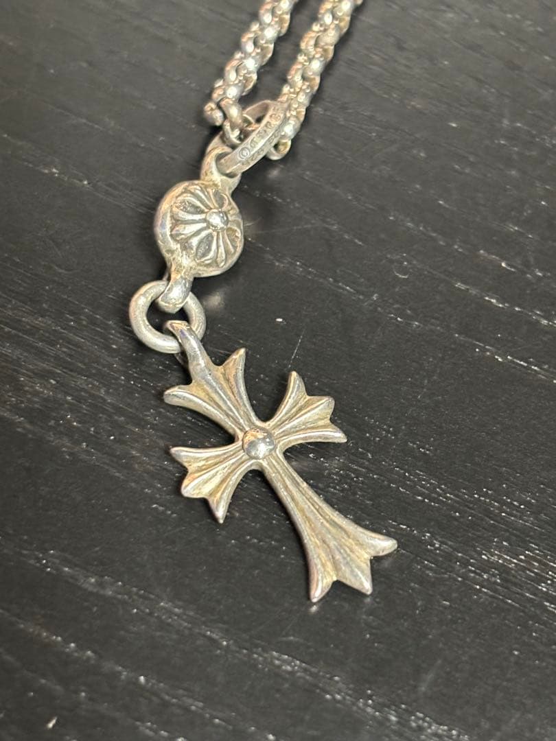 クロムハーツワンボールタイニーＣＨクロスチャーム