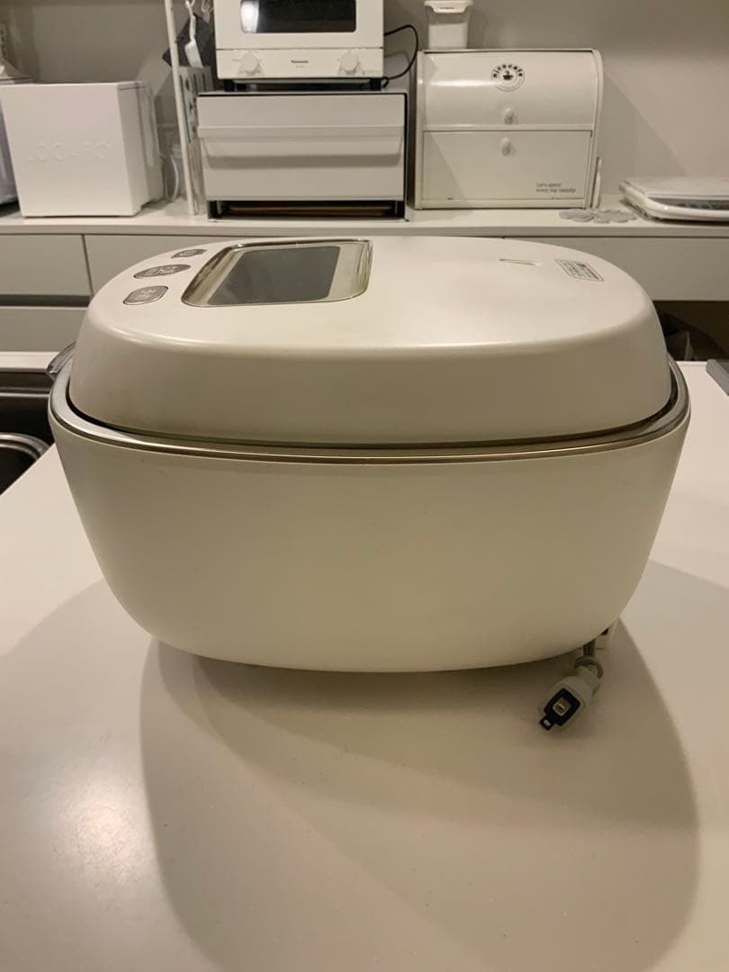 パパ　タイガー圧力IH炊飯ジャー　JPL-A100 ホワイトご褒美炊き