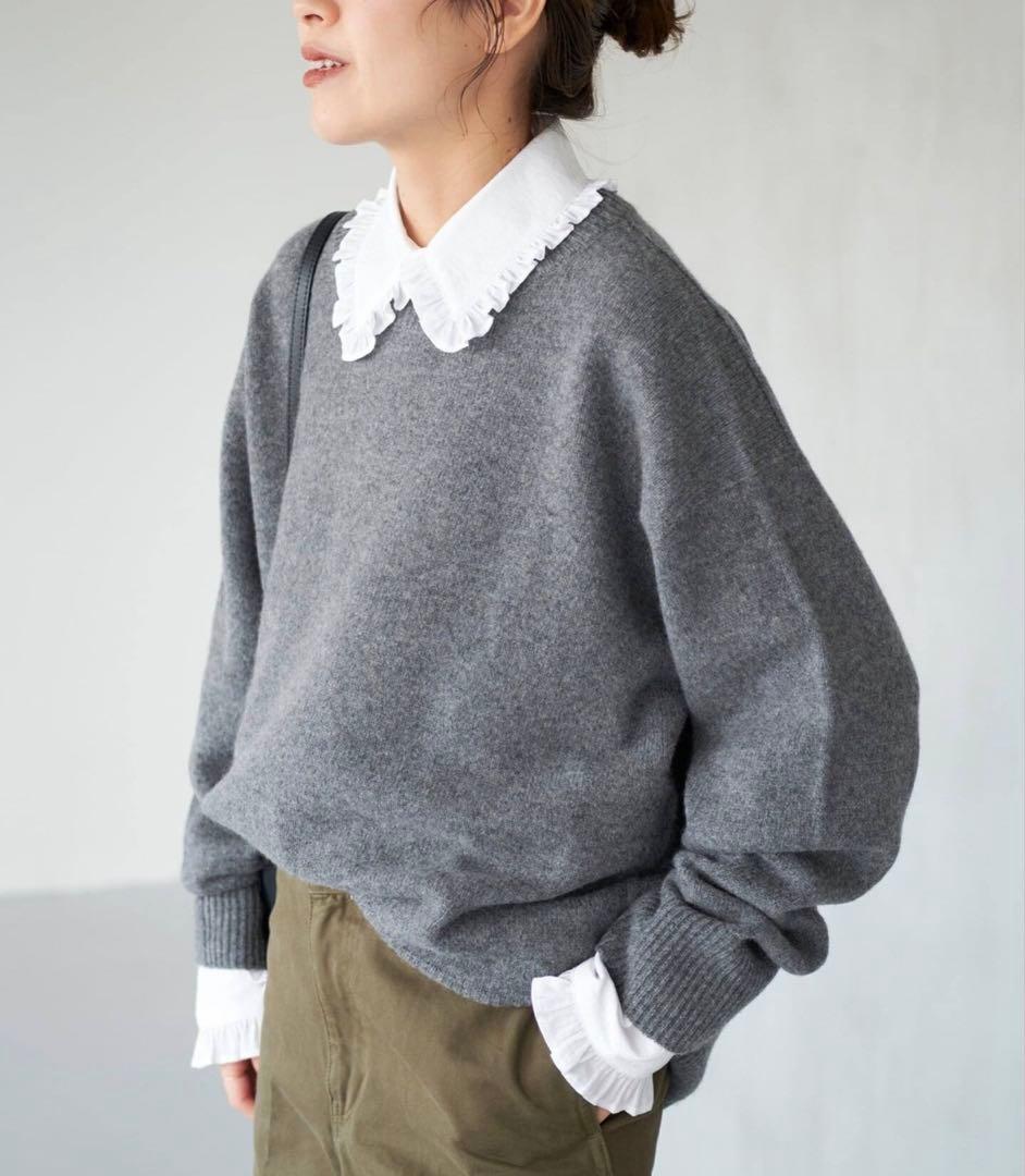 スピック&スパン　フリルカラーブラウス　ホワイト　タグ付き新品未使用