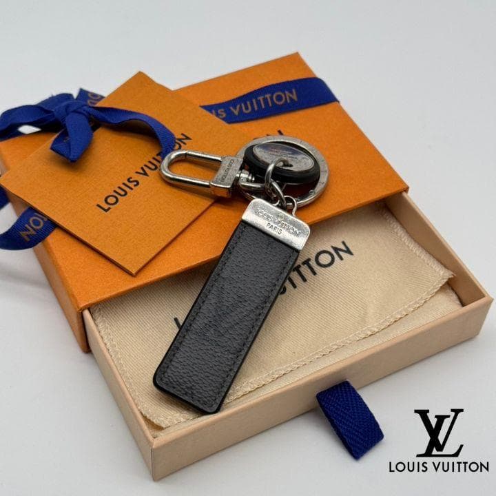 【美品・箱付き】ルイヴィトン エクリプス ポルトクレ ネオ クラブ キーリング