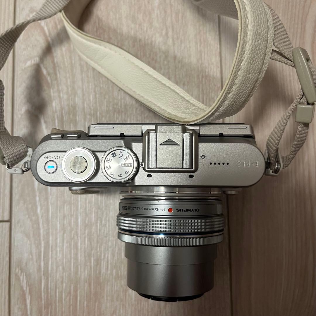 OLYMPUS E-PL8 EZ ダブルズームキット WHITE