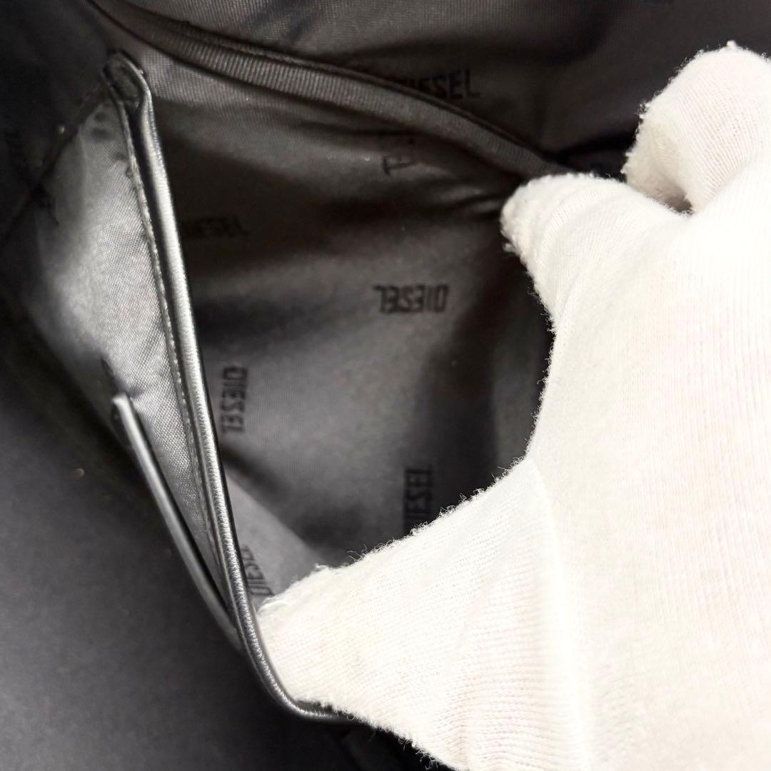 【新品タグ付き】ディーゼル ボディバッグ HOLI-D ブラック オーバルDロゴ