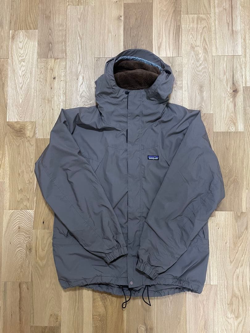 Patagonia マウンテンパーカー グレー　インファーノ