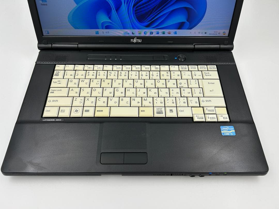 ノートパソコン windows11 オフィス付き core i5 A561/C
