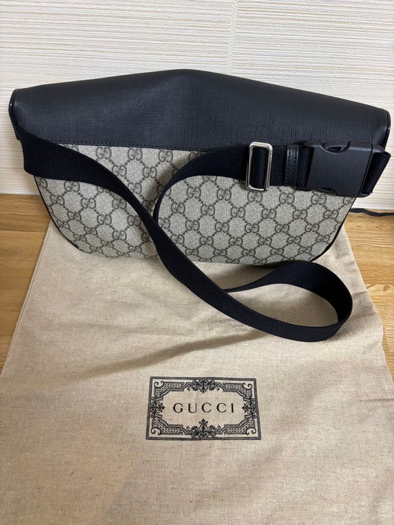 GUCCI GGスプリーム　ボディバッグ　美品