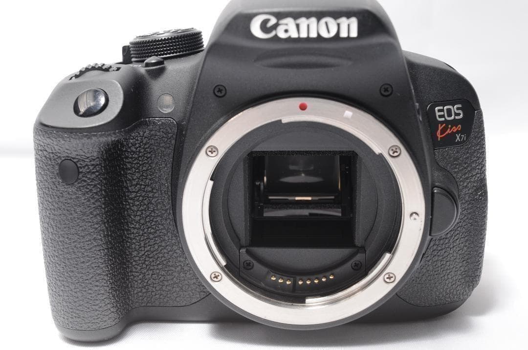 ✨Canon Kiss X7i✨ショット数希少❣️スマホ転送❣️自撮り❣️高機能❣️美品