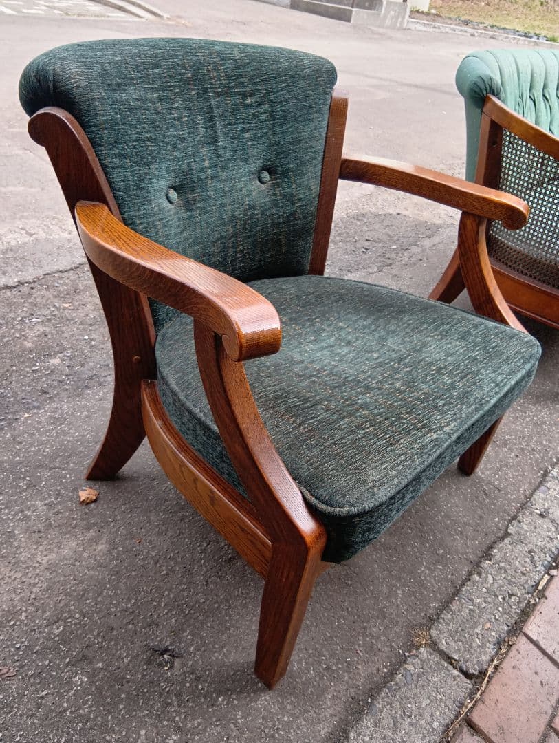 レトロな緑色の椅子　三越家具