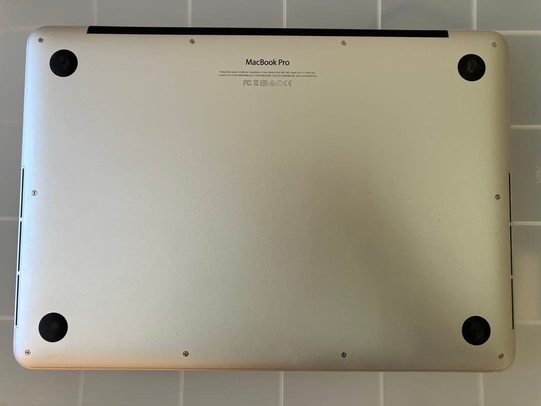 Apple MacBook Pro A1502 中古品 起動確認済