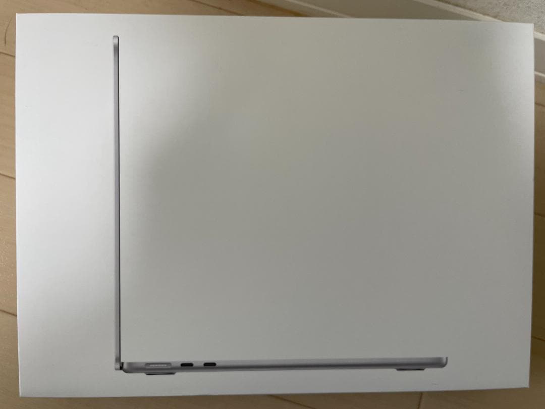 Apple MacBook Air 13.6インチ (A2681)
