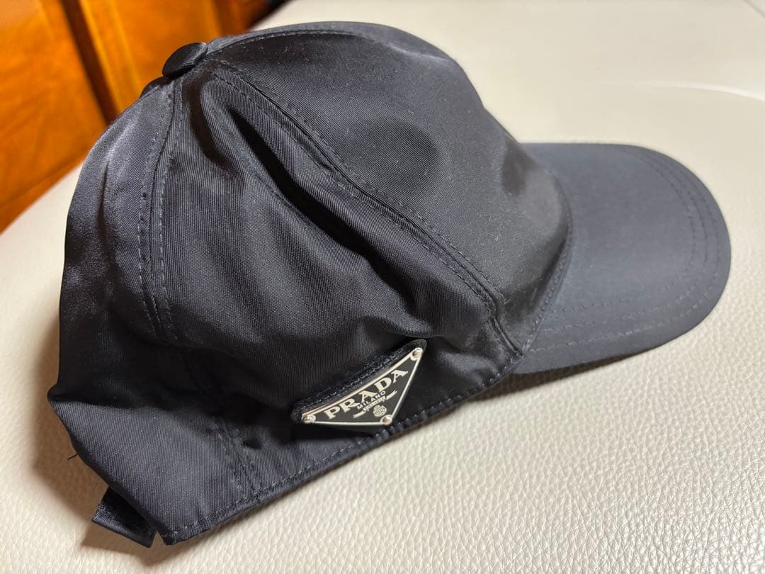 PRADA Re-Nylon ロゴキャップ