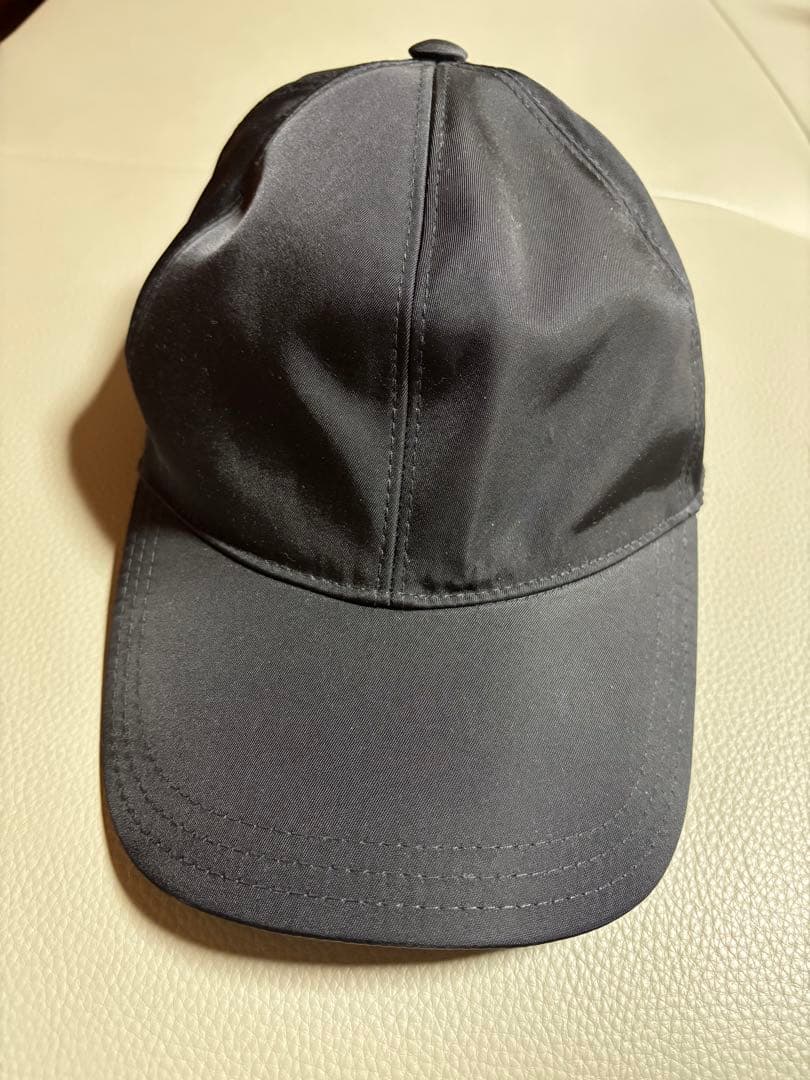 PRADA Re-Nylon ロゴキャップ