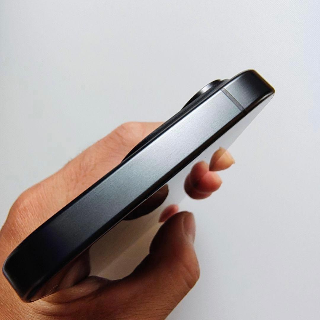 iPhone 15 Pro 256GB ブラックチタニウム