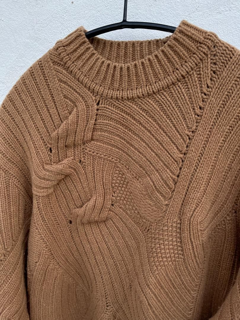 Mame Kurogouchi/ マメ クロゴウチ　ケーブルニット　キャメル