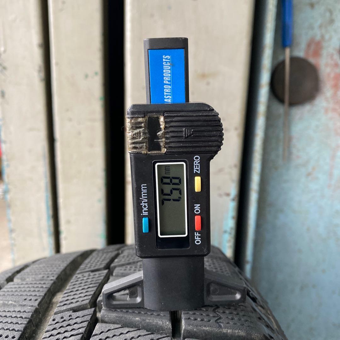 中古バリ溝ブリヂストンスタッドレスセット205/60R16 ノア、ヴォクシー