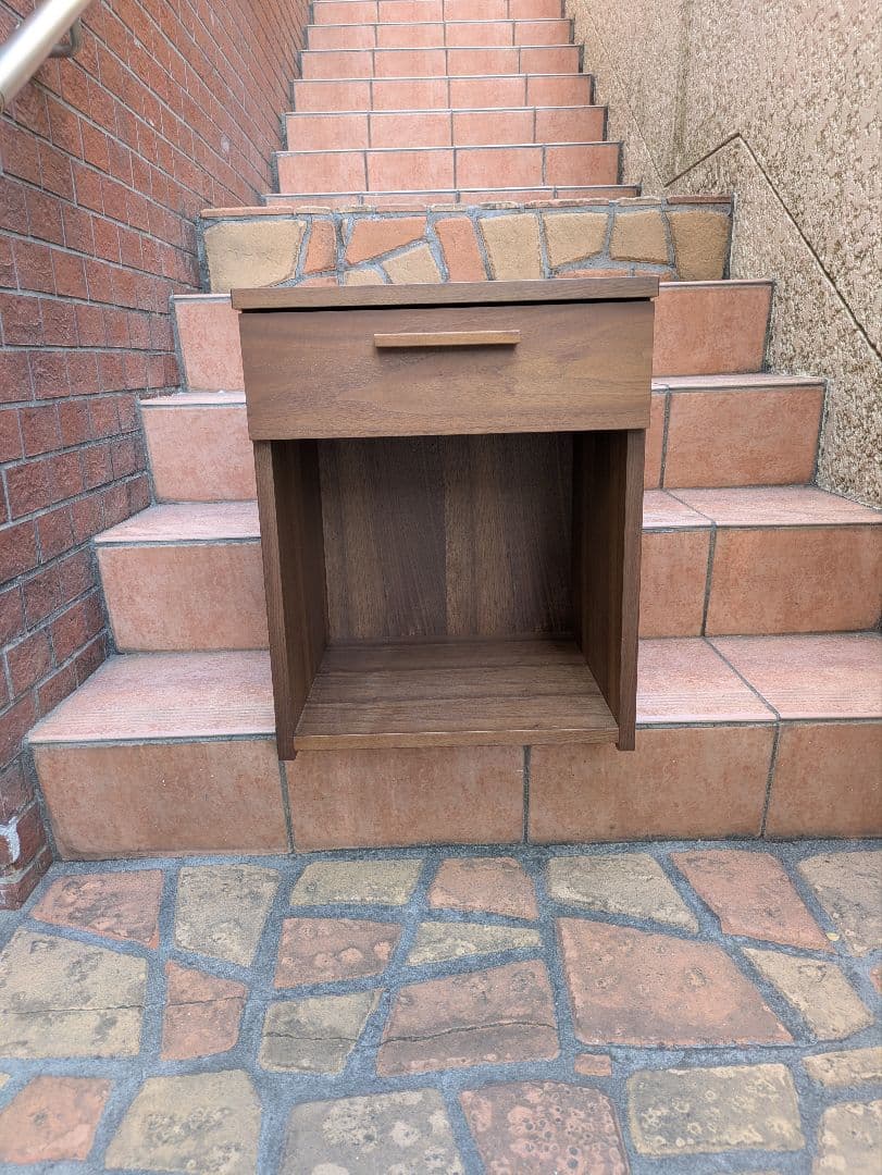 ACTUS アクタス ナイトテーブル ベッドサイドテーブル　ウォールナット